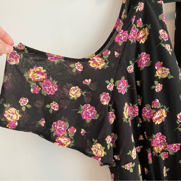 Torrid Black floral Ruffled Halter Sundress cold shoulder chiffon dress sz 30 - Picture 7 of 13